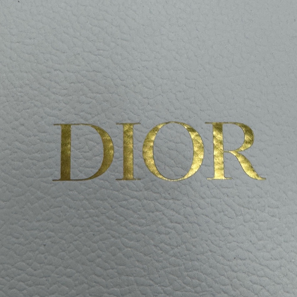 Dior Jewelry/Vanity Box with Gold Logo - Picture 3 of 9
